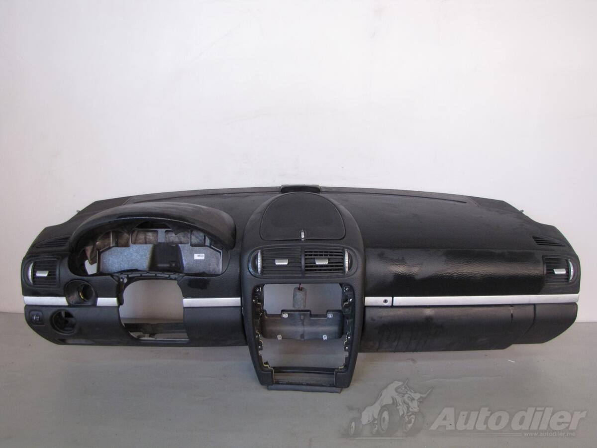 Instrument tabla za Automobile Porsche Cayenne 20032006 Cijena