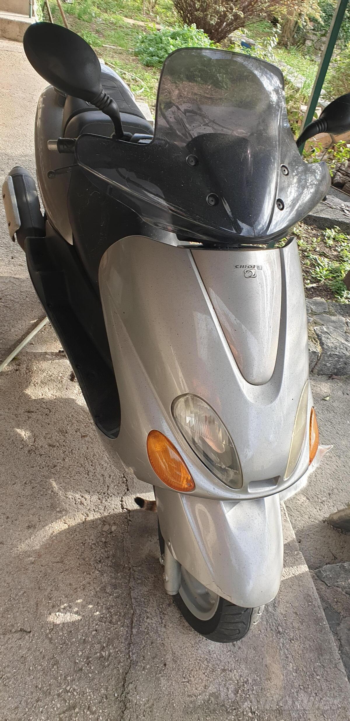 MBK Skyliner Cijena 800 € Crna Gora Herceg Novi Igalo Motori AutoDiler