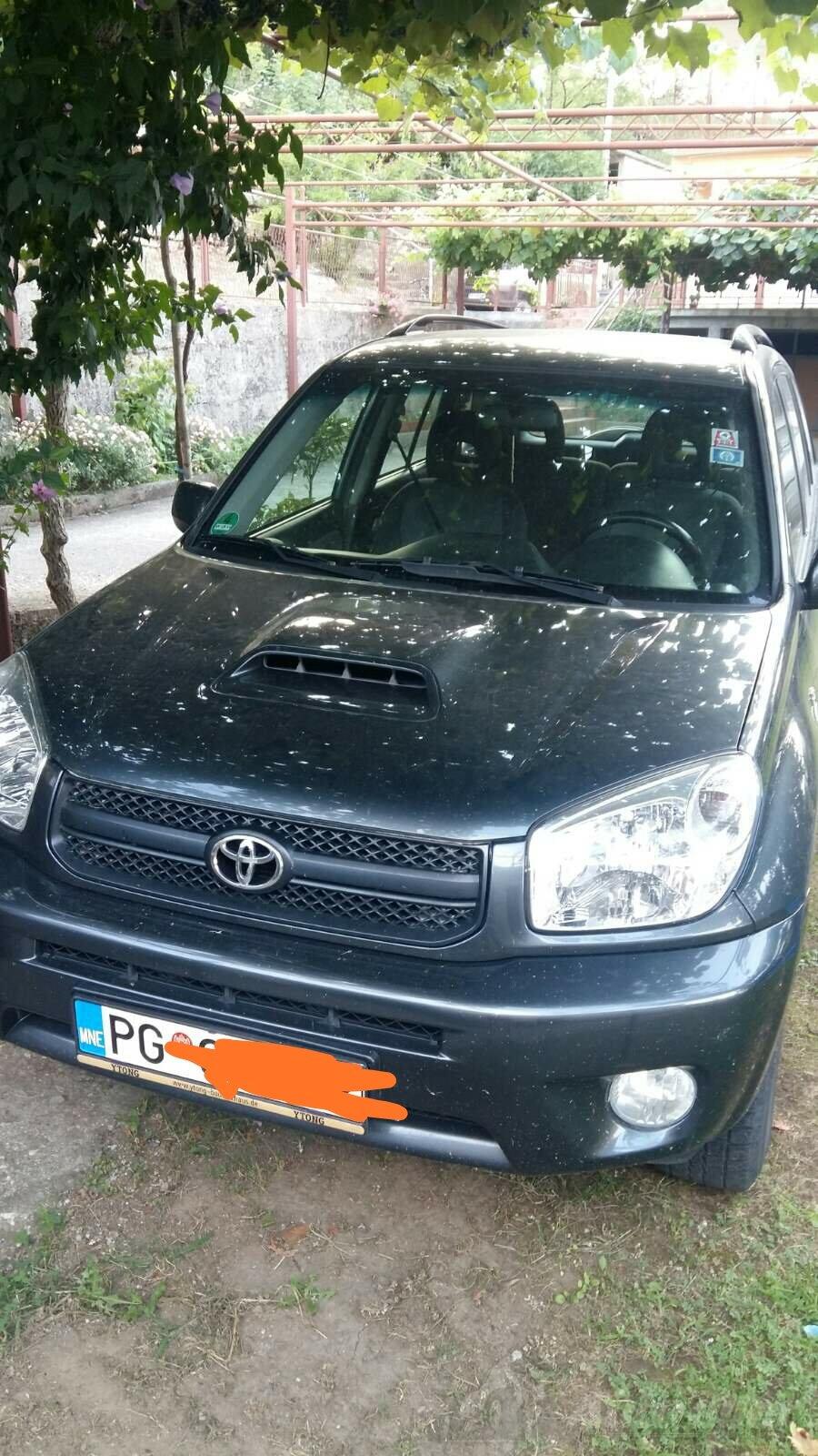 Toyota crna gora