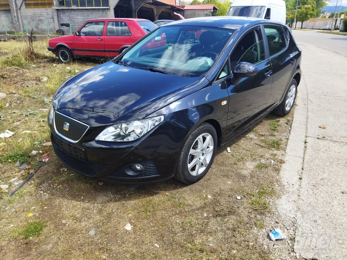 Seat tdi Cijena 4300 € Crna Gora Nikšić Nikšić (uži dio) Automobili AutoDiler