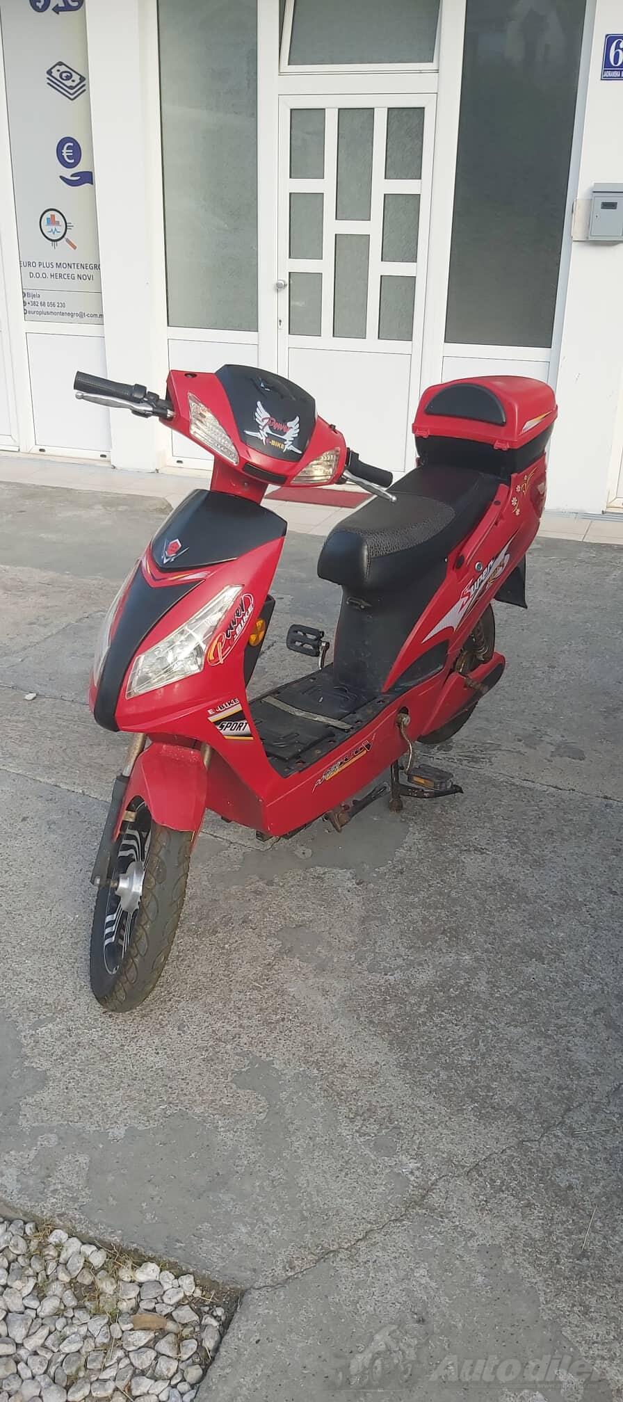 EH Line Elektro Skuter Cijena 600 € Crna Gora Herceg Novi Bijela Motori AutoDiler