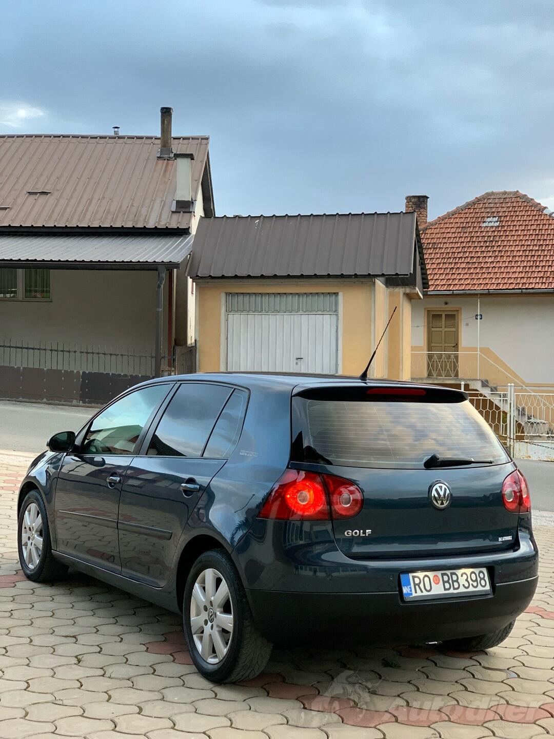 Volkswagen Golf 5 1.6 FSI Cijena 3800 € Crna Gora Rožaje Bandžovo Brdo Automobili