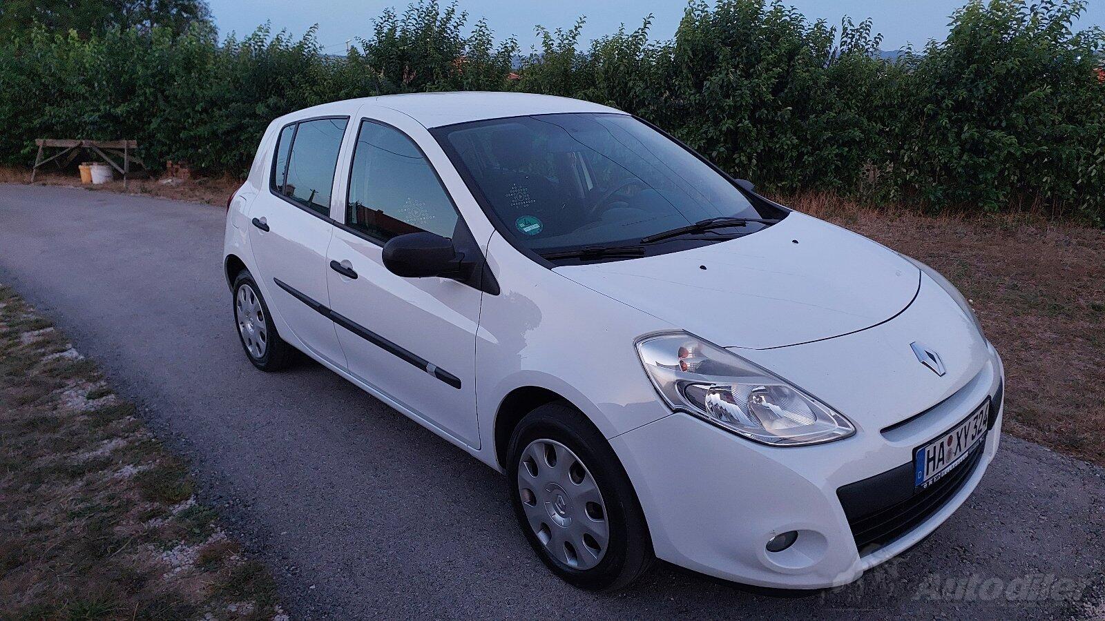 Renault Clio 1.5 dci Cijena 4500 € Crna Gora Nikšić > Okolina
