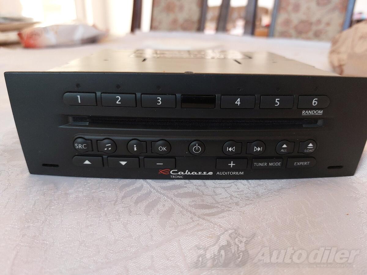 CD / DVD / MC / Radio player Cijena 65 € Crna Gora Podgorica