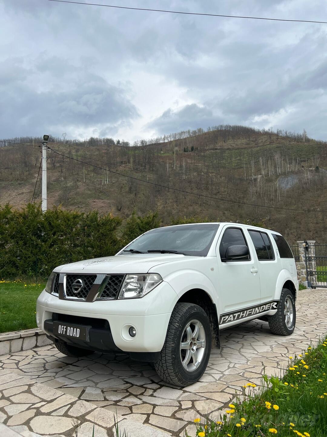 Nissan Pathfinder 2.5 dci Cijena 4200 € Crna Gora Bijelo Polje