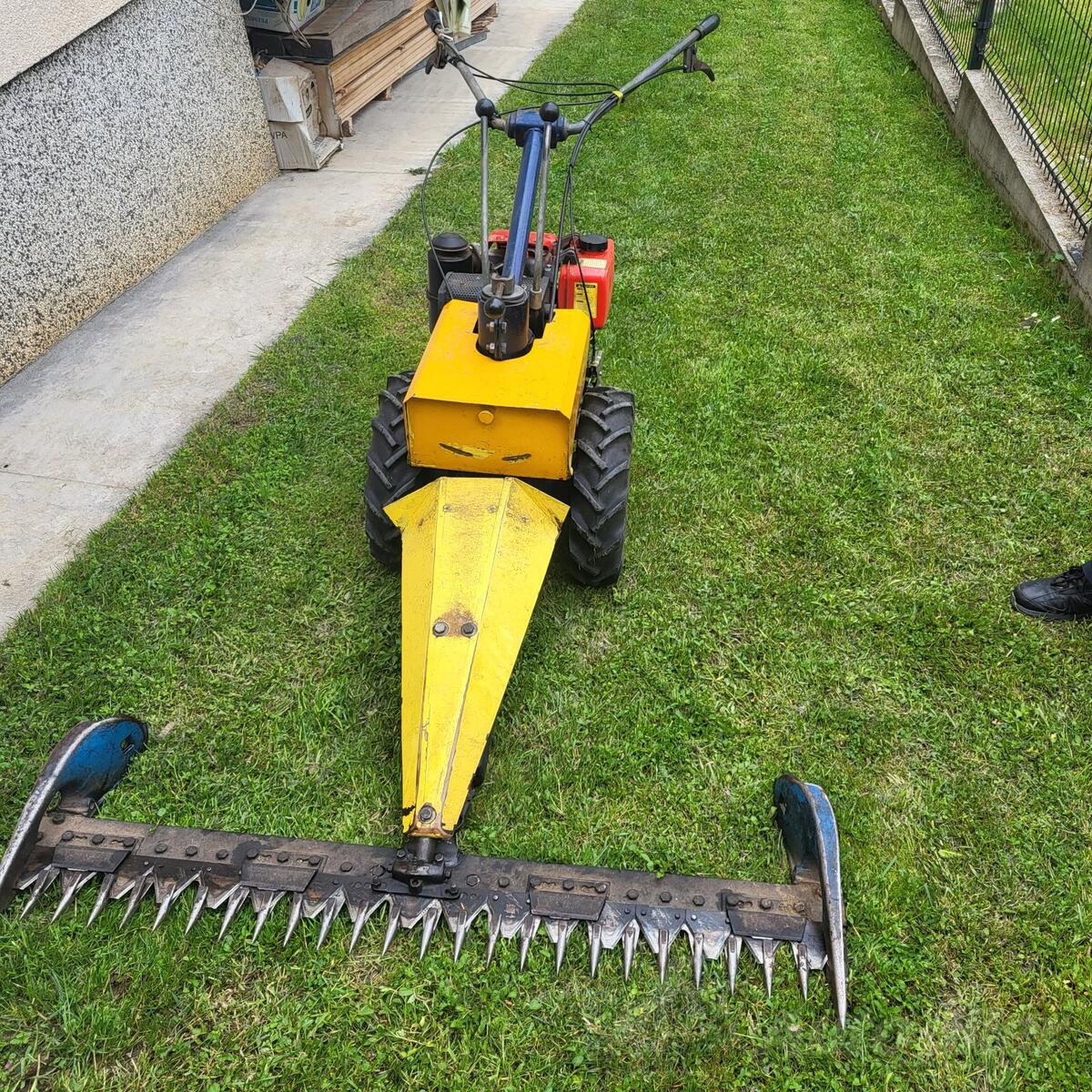 IMT MUTA GORENJE Cijena 1550 € Crna Gora Bijelo Polje Lipnica