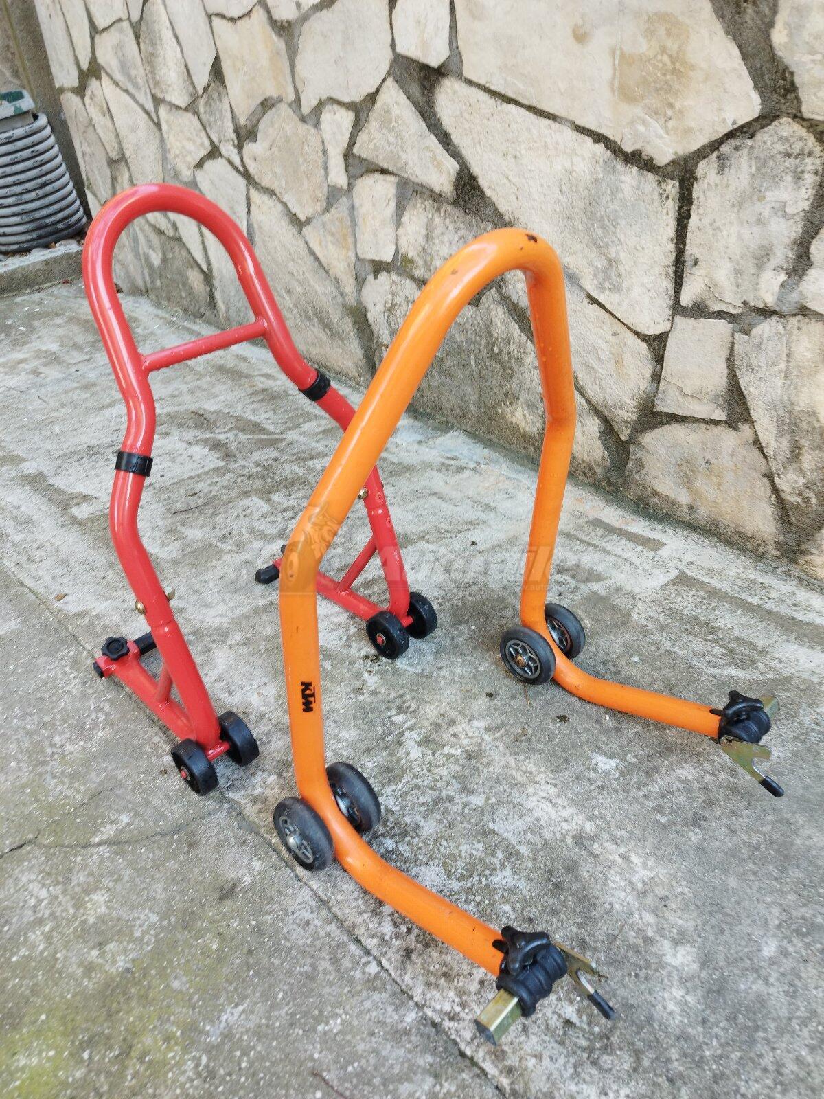 Motorcycle stand Motorcycle equipment Cijena 100 € Montenegro
