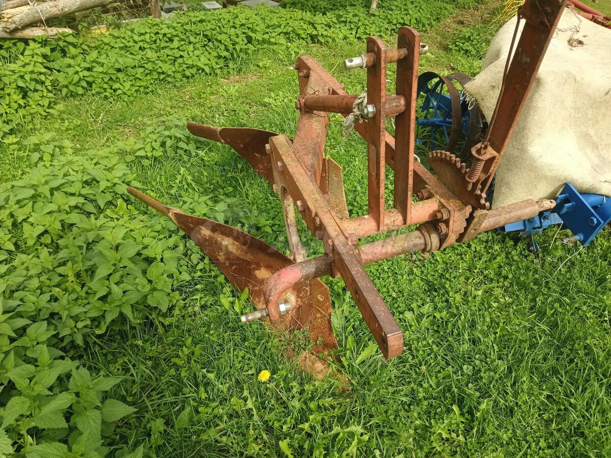 IMT 610 oko njih Cijena 399 € Montenegro Bijelo Polje > City