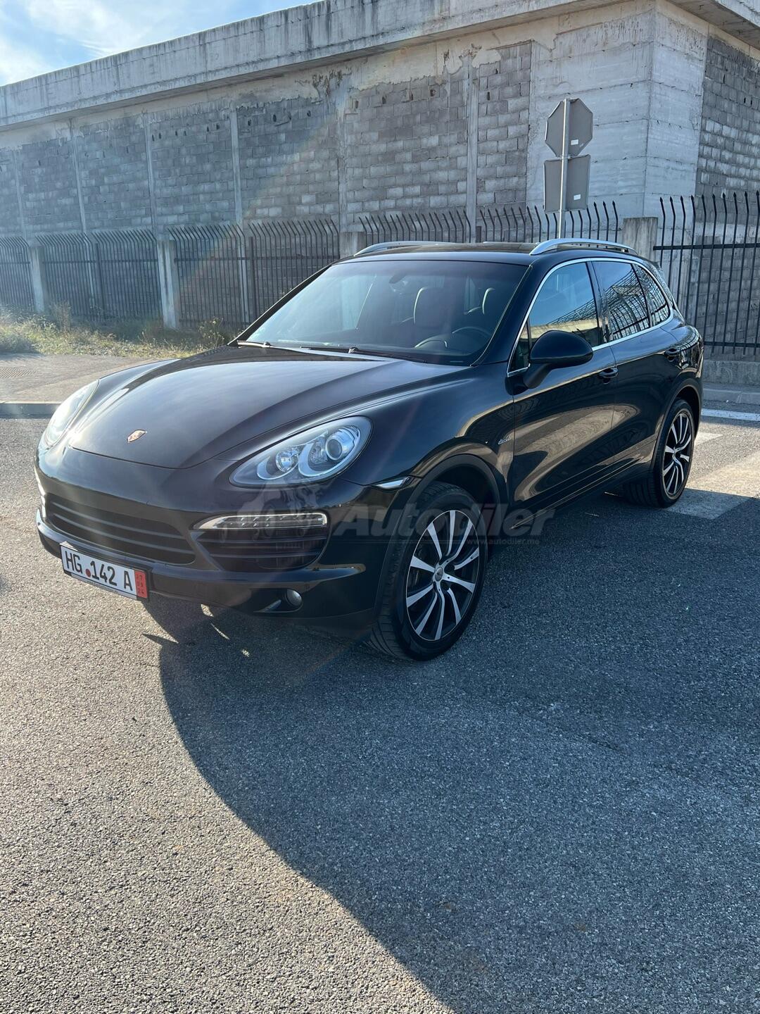 Porsche Cayenne Cijena 28000 € Crna Gora Podgorica Vranj