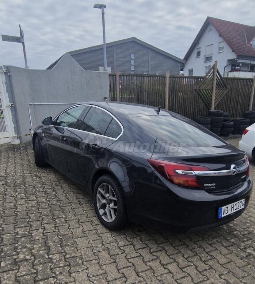 Opel Insignia 1.6 Turbo Cijena 8000 € Montenegro Bijelo Polje