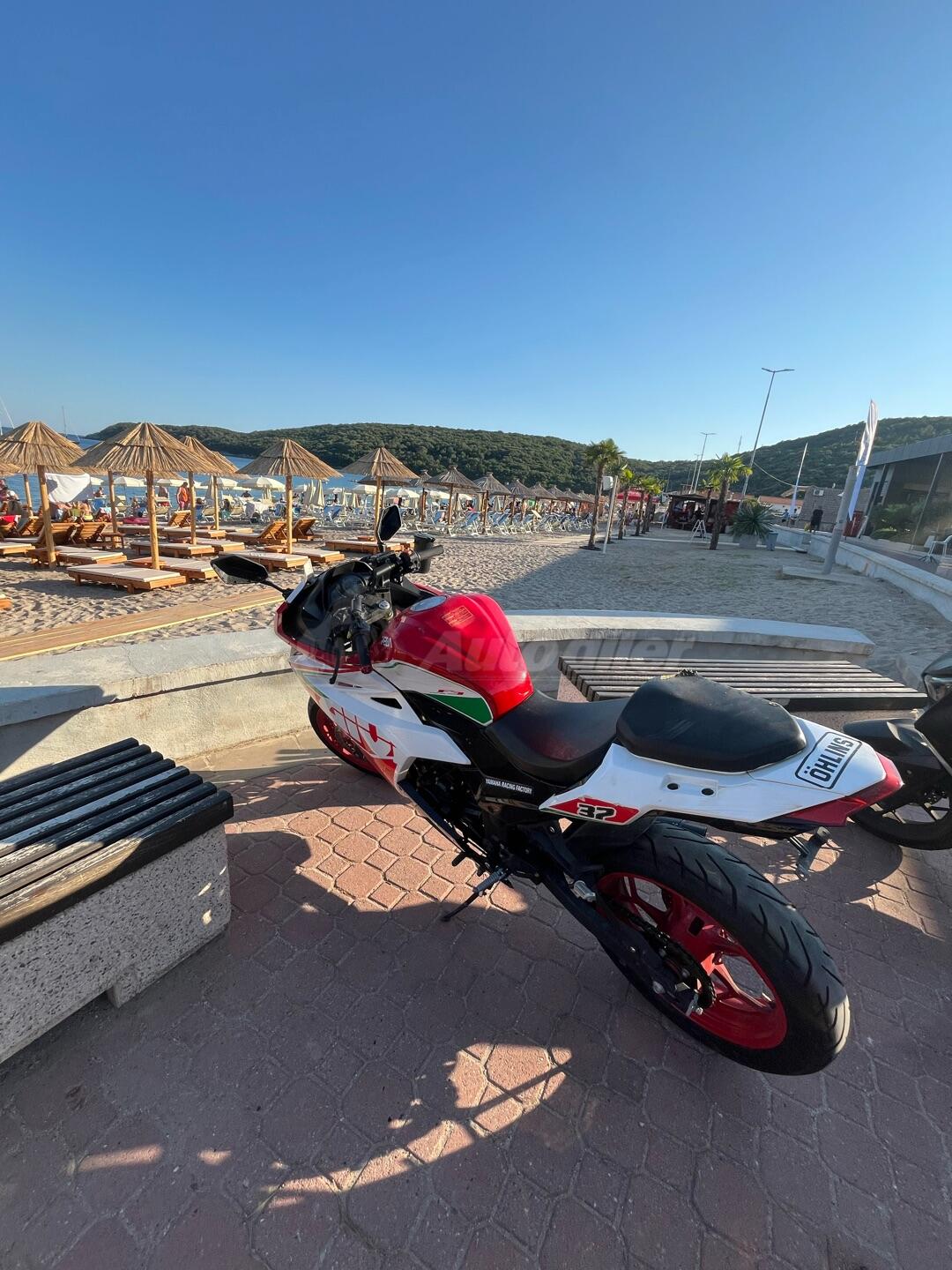 Peda Pro xt Cijena 1250 € Crna Gora Budva Centar grada Motori