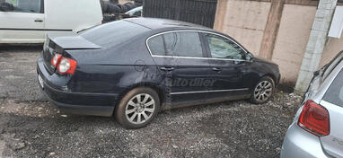 U djelovima Volkswagen - Passat 19