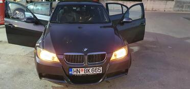 BMW - 330 - XI