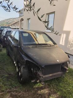 U djelovima Mercedes Benz - B 180 CDI