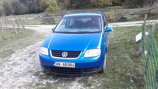 Volkswagen - Touran - 1.6 Fsi