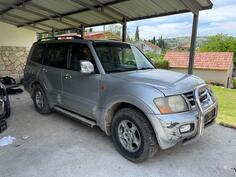 U djelovima Mitsubishi - Pajero 3.2