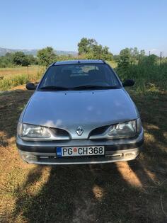 Renault - Megane - 1.6i