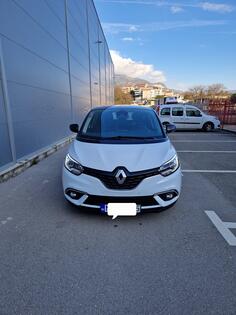 Renault - Scenic - Crossover