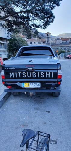 Mitsubishi - L200 - 2.5