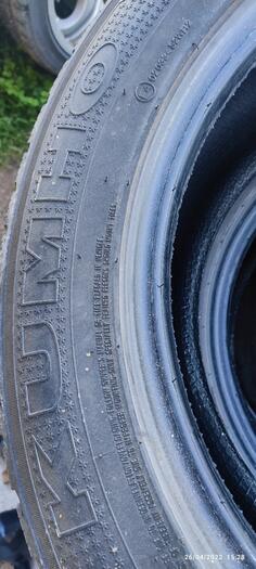 Kumho - asimetric - Winter tire