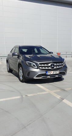 Mercedes Benz - GLA 200 - 1.6