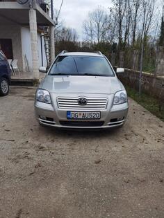 Toyota - Avensis - 2.0