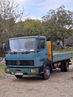 Mercedes Benz - 809