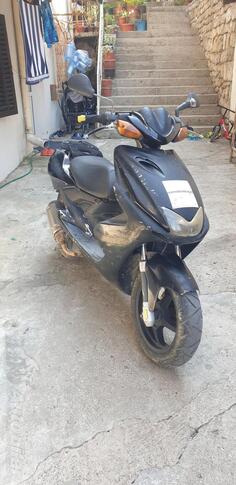 Yamaha - Aerox 100