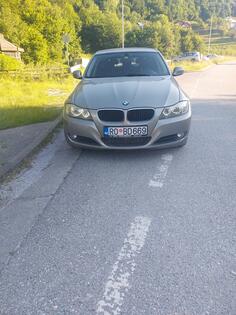 BMW - 320