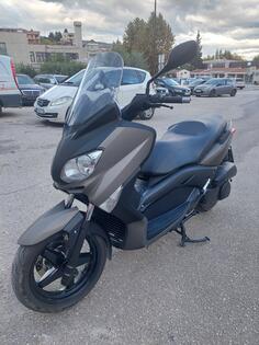 Yamaha - x-max 250