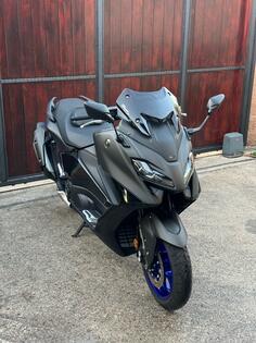 Yamaha - T max 560