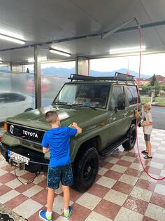 Toyota - Land Cruiser - 2.4 turbodisel