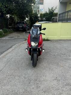 BMW - C400x