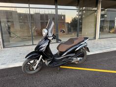 Piaggio - Beverly 250cc