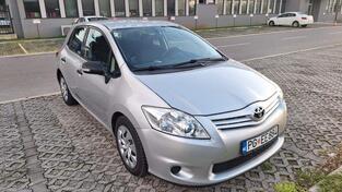 Toyota - Auris - 1.4 EFELMOTORS