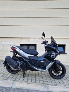 Aprilia - SR GT 125