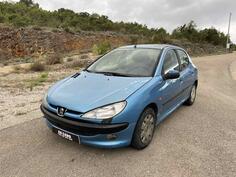 Peugeot - 206