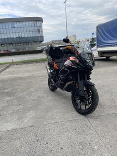 KTM - 1090