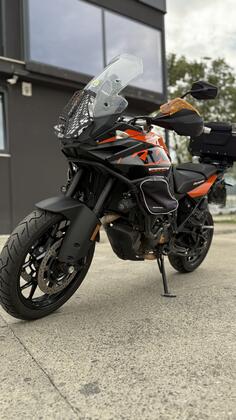 KTM - 1090