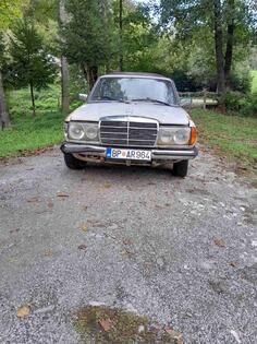 Mercedes Benz - 240 - 240 D