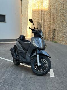 Piaggio - Beverly 300