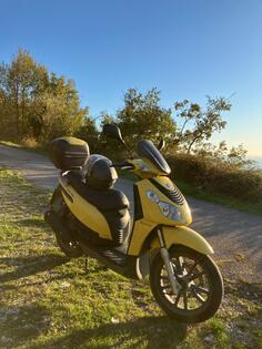 Piaggio - Carneby 200