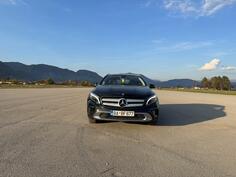 Mercedes Benz - GLA 220 - 4MATIC