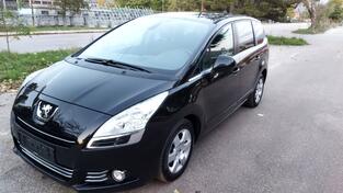 Peugeot - 5008 - 1.6hdi