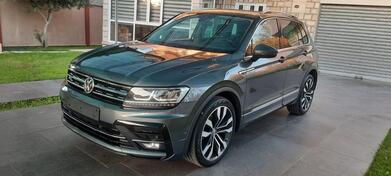 Volkswagen - Tiguan - 2,0TDI R-LINE AUTOMATIC