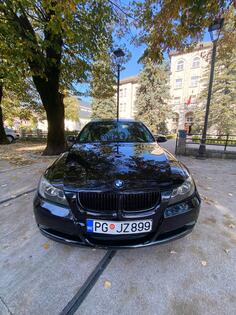 BMW - 320