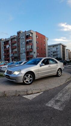 Mercedes Benz - C 220