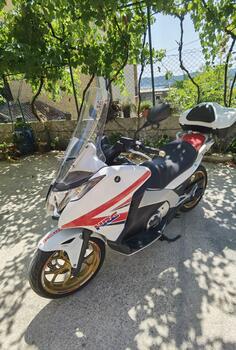 Honda - NC 700D INTEGRA HRC