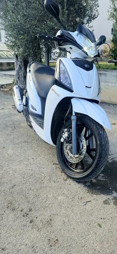 Kymco - People GT300i