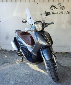 Piaggio - BEVERLY 300